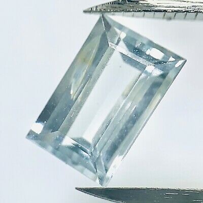 Echter Hellblauer Aquamarin Baguette 0.90ct 7.5x4.8mm