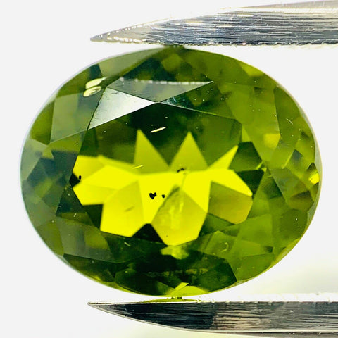 Echter Grüner Ovaler Peridot 3.76ct 10.9x9mm