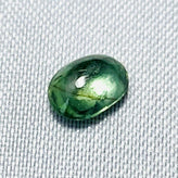 Echter Grüner Ovaler Zirkon Cabochon 0.8ct 6.4x4.5mm