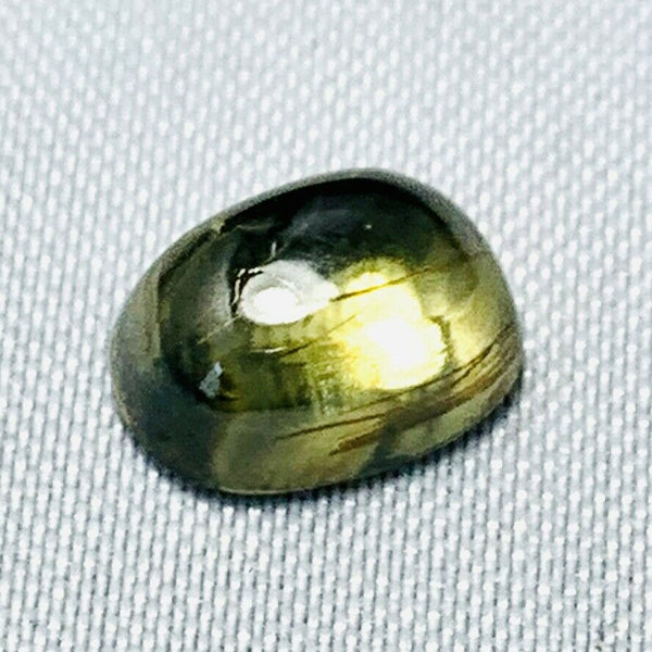 Echter Brauner Ovaler Zirkon Cabochon 3.3ct 8.8x6.9mm