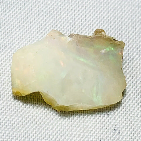Echter Mehrfarbiger Welo Opal aus Äthiopien 5.23ct 16x10mm